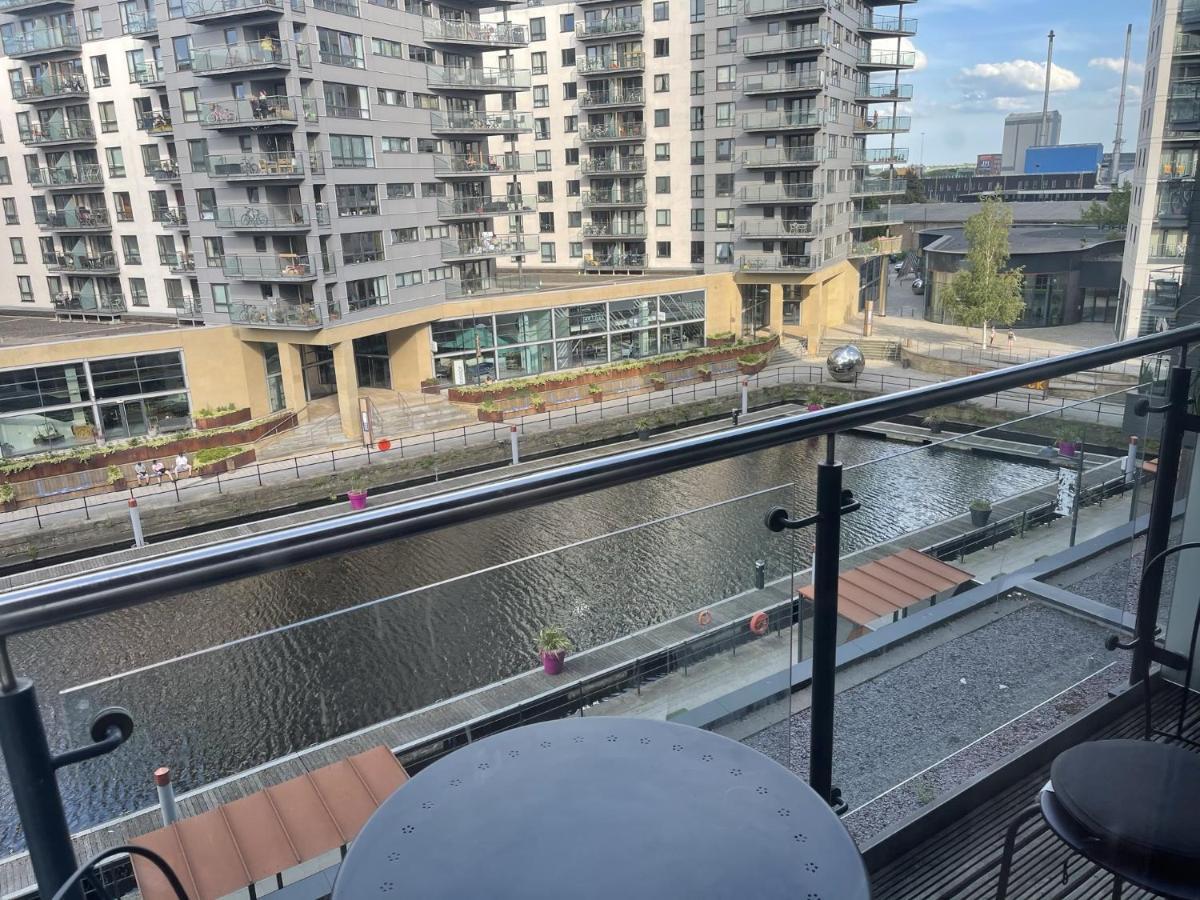 Deluxe City Apt, Beautiful River View,Free Parking No Balcony 利兹 外观 照片